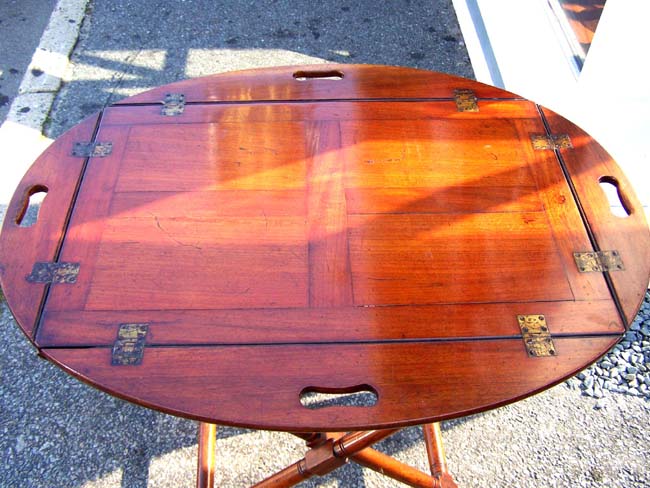 An Exceptionally Beautiful English Regency Period Mahogany Butler's Tray on Stand circa 1810 — image 2